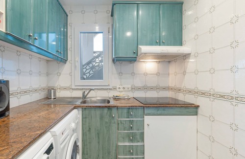 Sol del Este Apartamento | Hermoso apartamento "La Gardenia 41" con Wi-Fi, piscina, terraza y jardín; aparcamiento en la calle disponible