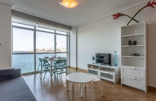 La Coruna Apartamento | BONITO APARTAMENTO FRENTE PLAYA RIAZOR