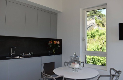 Golino Apartamento | Acogedor apartamento con WIFI, piscina, TV, patio, mascotas permitida y vista panorámica