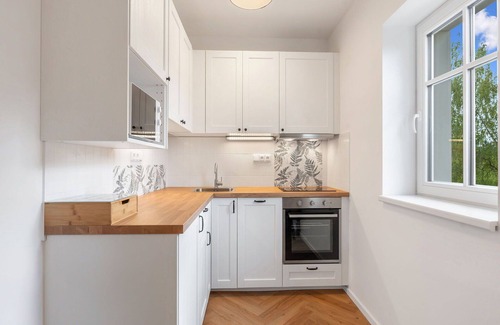 Hrensko Apartamento | Acogedor apartamento para 8 personas con WIFI, TV, patio, mascotas permitida y aparcamiento