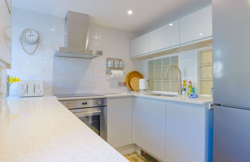 Trebarwith Apartamento | Acogedor apartamento para 4 personas con WIFI, TV, patio y mascotas permitida