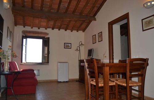 Campiglia Marittima Otro | Hermoso apartamento para 4 personas con piscina, TV, vista panorámica y aparcamiento