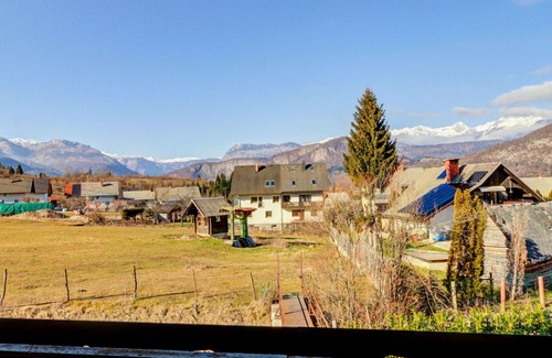 Bohinjska Bistrica Apartamento | Acogedor apartamento con WIFI, TV, balcón, mascotas permitida, vista panorámica y aparcamiento