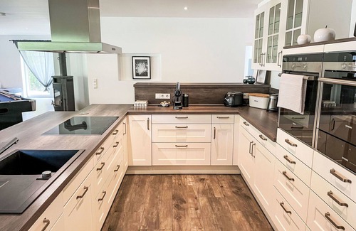 Hemmoor Apartamento | Acogedor apartamento para 7 personas con WIFI, TV y terraza