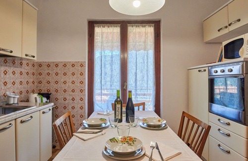 Corrido Apartamento | Bonito apartamento para 6 personas con WIFI, TV, patio, mascotas permitida y aparcamiento