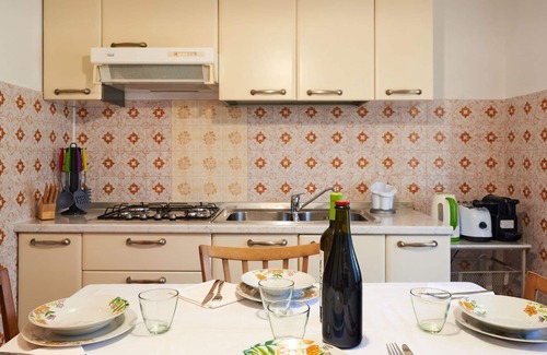 Corrido Apartamento | Bonito apartamento para 6 personas con WIFI, TV, patio, mascotas permitida y aparcamiento