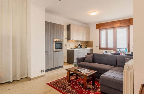Vignola Apartamento | Hermoso apartamento para 4 personas con WIFI, TV, balcón, mascotas permitida y aparcamiento
