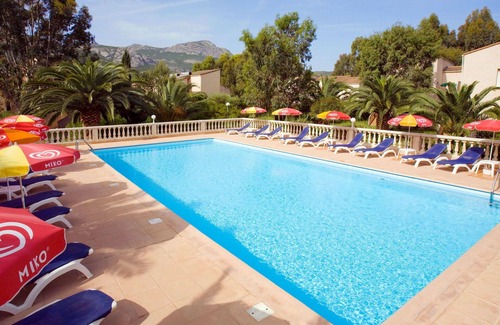 Calvi Apartamento | Beautiful apartment for 4 people with A/C, pool, WIFI, TV, terrace and parking