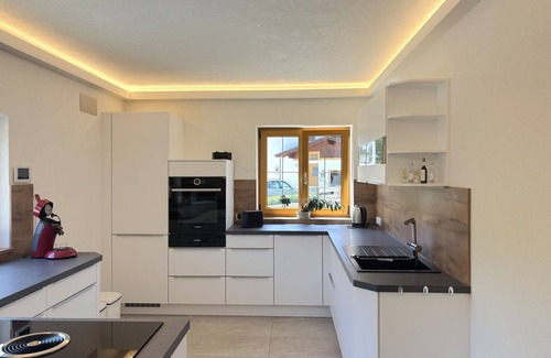 Weissenbach am Lech Apartamento | Acogedor apartamento para 6 personas con WIFI, TV, terraza y mascotas permitida