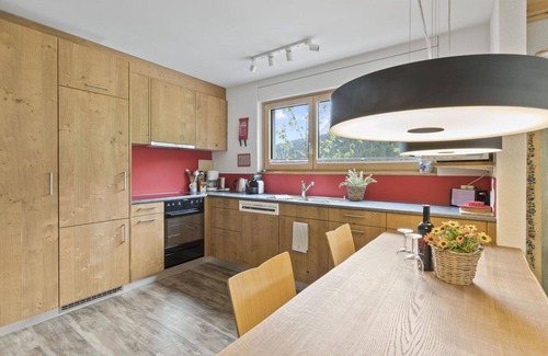 Parpan Apartamento | Precioso apartamento para 4 personas con WIFI, TV, balcón y mascotas permitida