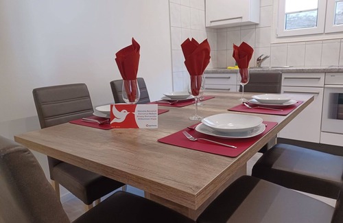 Ronco sopra Ascona Apartamento | Hermoso apartamento para 4 personas con TV, terraza y mascotas permitida