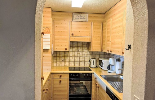 Salouf Apartamento | Hermoso apartamento con piscina, WIFI, TV, balcón, mascotas permitida y vista panorámica