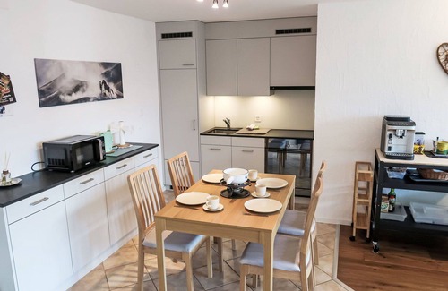 Trin Apartamento | Precioso apartamento para 2 personas con WIFI, TV, balcón, mascotas permitida y vista panorámica