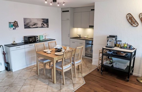 Trin Apartamento | Precioso apartamento para 2 personas con WIFI, TV, balcón, mascotas permitida y vista panorámica
