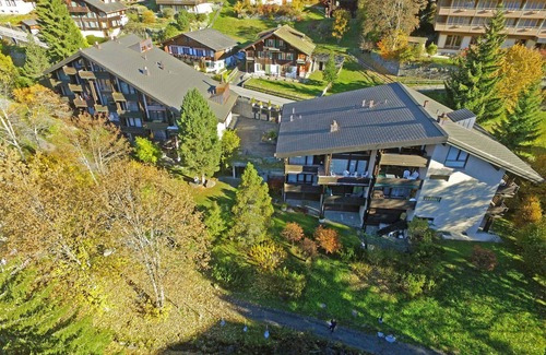 Wengen Apartamento | Bonito apartamento para 5 personas con WIFI, TV y balcón