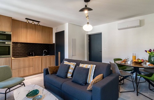 Corte Apartamento | Acogedor apartamento para 4 personas con A/C, WIFI, TV, vista panorámica y aparcamiento