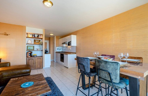 Morbihan Apartamento | Acogedor apartamento para 4 personas con WIFI, TV, balcón y mascotas permitida