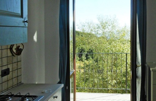 Savona Apartamento | Precioso apartamento con WIFI, TV, patio, mascotas permitida, vista panorámica y aparcamiento