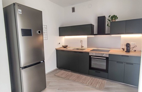 Ravina Apartamento | Hermoso apartamento para 4 personas con WIFI, TV, patio, mascotas permitida y aparcamiento