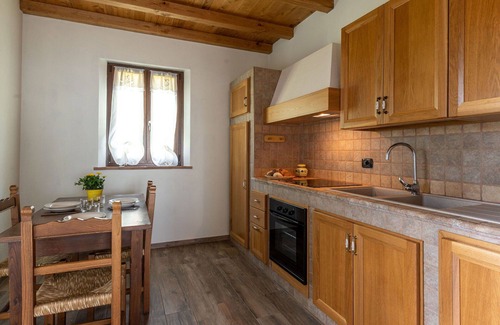Scansano Casa | Hermoso apartamento en villa con WIFI, patio, mascotas permitida, vista panorámica y aparcamiento