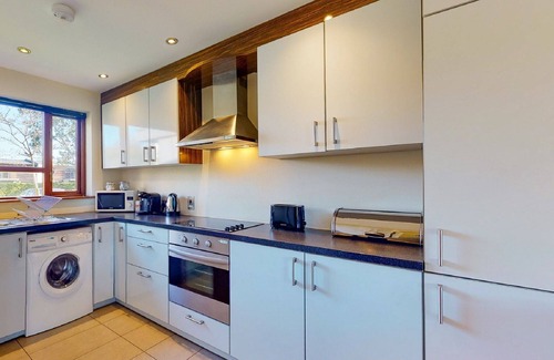 Castlemartyr Apartamento | Precioso apartamento para 4 personas con WIFI, TV y mascotas permitida