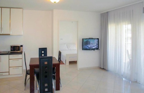 Rozino Apartamento | Beautiful apartment in Budva with 2 Bedrooms, WiFi and Outdoor swimming pool