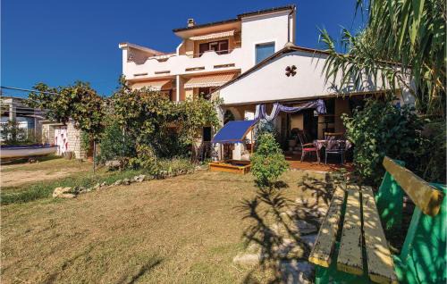 Dinjiska Apartamento | Beautiful Apartment In Dinjiska