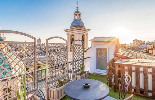 Genoa Historical Centre Apartamento | Beautiful Apartment in Genova With Wifi and 4 Bedrooms