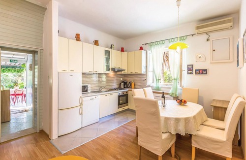 Dugis Apartamento | Hermoso apartamento en Makarska