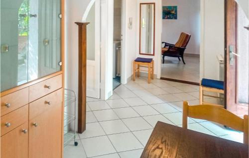 Ika Apartamento | Beautiful Apartment In Ika With Wifi