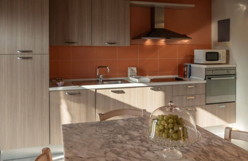 Larciano Casa | Acogedor apartamento en villa con WIFI, A/C, piscina, TV, vista panorámica y aparcamiento