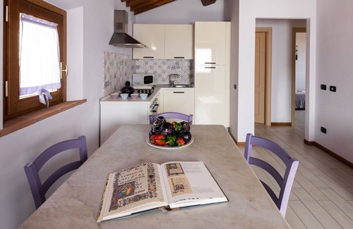 Larciano Casa | Acogedor apartamento en villa con piscina, jacuzzi, A/C, WIFI, TV, vista panorámica, aparcamiento