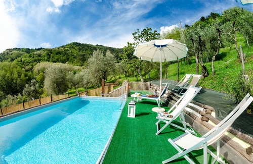 Nozanno Villa | Apartamento en villa con internet, piscina, A/C, TV, terraza, vista panorámica, cerca de Lucca
