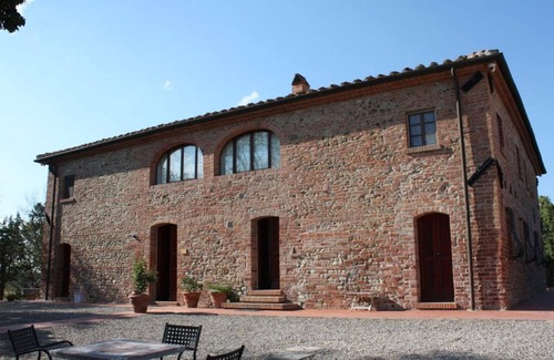 Peccioli Villa | Bonito apartamento en villa para 3 personas con WIFI, piscina, vista panorámica y aparcamiento