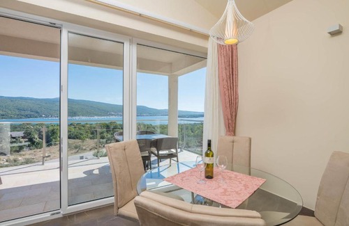 Kornic Apartamento | Beautiful apartment in Kornic with 1 Bedrooms, Indoor swimming pool and Swimming pool