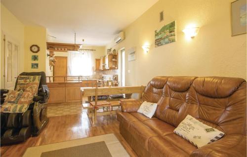Ika Apartamento | Beautiful Apartment In Lovran With Wifi
