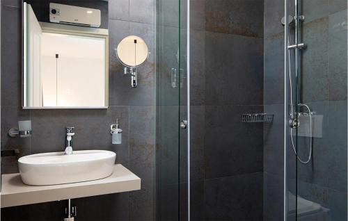 Zidarici Apartamento | Beautiful Apartment In Malinska