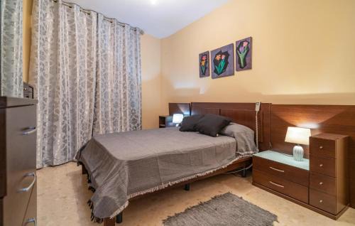 Motril Apartamento | Beautiful Apartment In Motril With Wifi