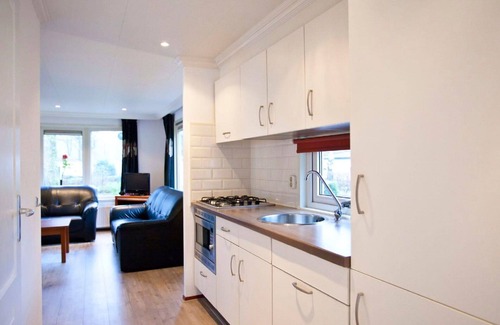 Municipality of Arnhem Casa | Precioso apartamento en villa para 4 personas con WIFI, piscina, TV, terraza y aparcamiento