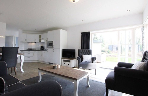 Belfeld Casa | Hermoso apartamento en villa para 4 personas con WIFI, piscina, TV y terraza