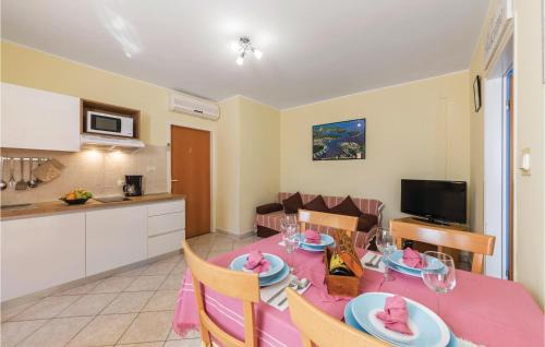 Vinkuran Apartamento | Beautiful Apartment In Pula With Wifi