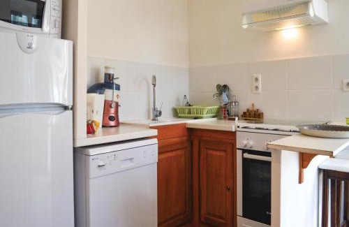 Sollacaro Apartamento | Beautiful Apartment In Sollacaro
