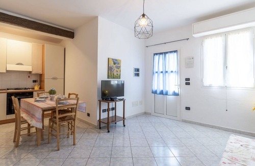 Gazzelli Apartamento | Bonito apartamento con WIFI, piscina, balcón, mascotas permitida, vista panorámica y aparcamiento