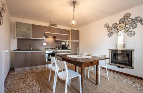 Cortazzone Casa | Precioso apartamento en villa para 3 personas con piscina, terraza y mascotas permitida