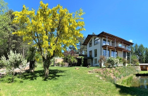 San Genesio Atesino Apartamento | Beautiful apartment with glass front and mountain panorama - near Bolzano
