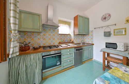 Lacco Ameno Villa | Hermoso apartamento en un chalet en Lacco Ameno