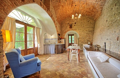 Montespertoli Otro | Precioso apartamento para 2 personas con A/C, WIFI, piscina, vista panorámica y aparcamiento