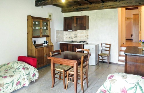 Santo Villa | Hermoso apartamento en villa con piscina, patio, mascotas permitida, vista panorámica, aparcamiento