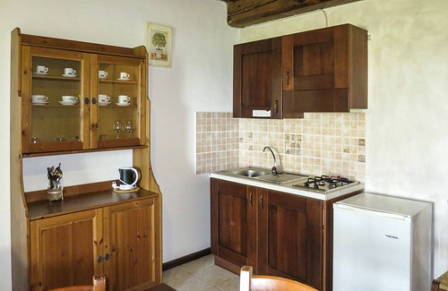 Santo Villa | Hermoso apartamento en villa con piscina, patio, mascotas permitida, vista panorámica, aparcamiento