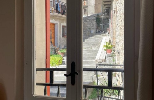 Pennadomo Apartamento | Beautiful apartment with a fantastic balcony view